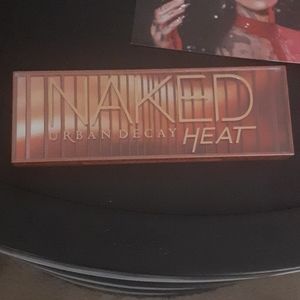 Urban Decay Naked Heat